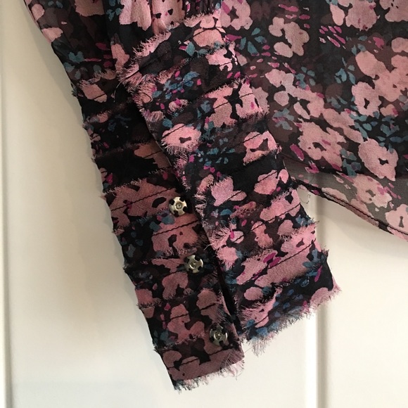 Elizabeth and James || Silk Lara Blouse - Picture 4 of 6